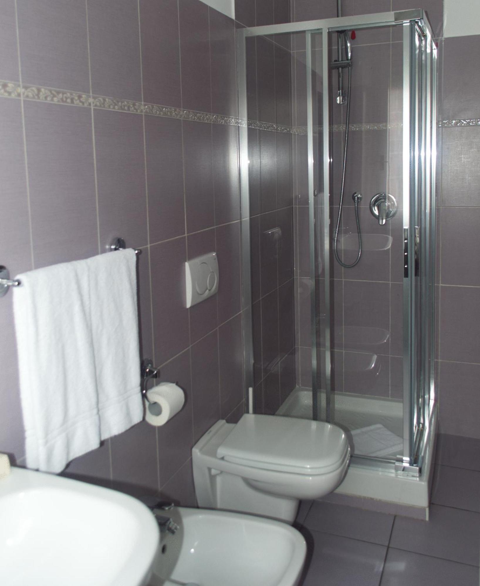Locanda Da I Baldi Laveno Bagian luar foto
