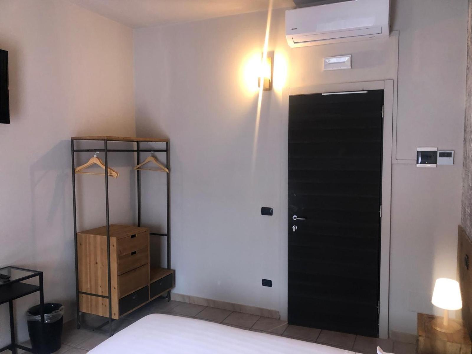 Locanda Da I Baldi Laveno Bagian luar foto